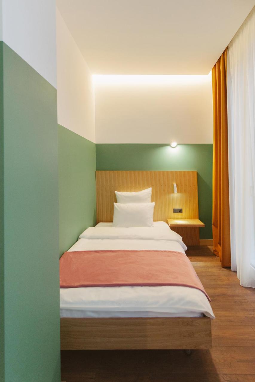 G.Vino Boutique Hotel Tiflis Habitación foto